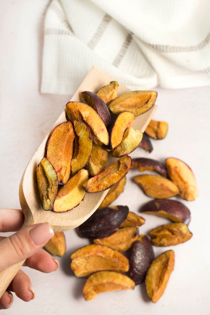 Gefriergetrocknet zwetschgen schnitze